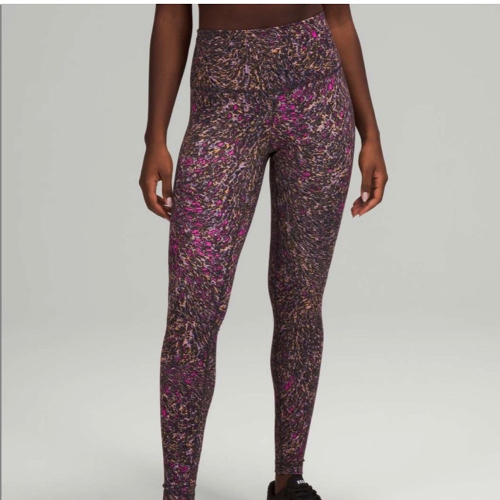 Lululemon Wunder Train High-Rise 28”